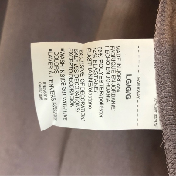 Under Armour Women's Tide Chaser Long Sleeve Shirt - Picture 13 of 16